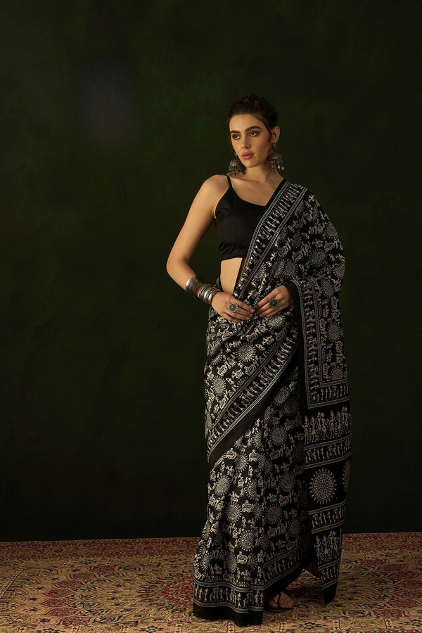 Womaniya Bhagalpuri – Draped in Natural Grace