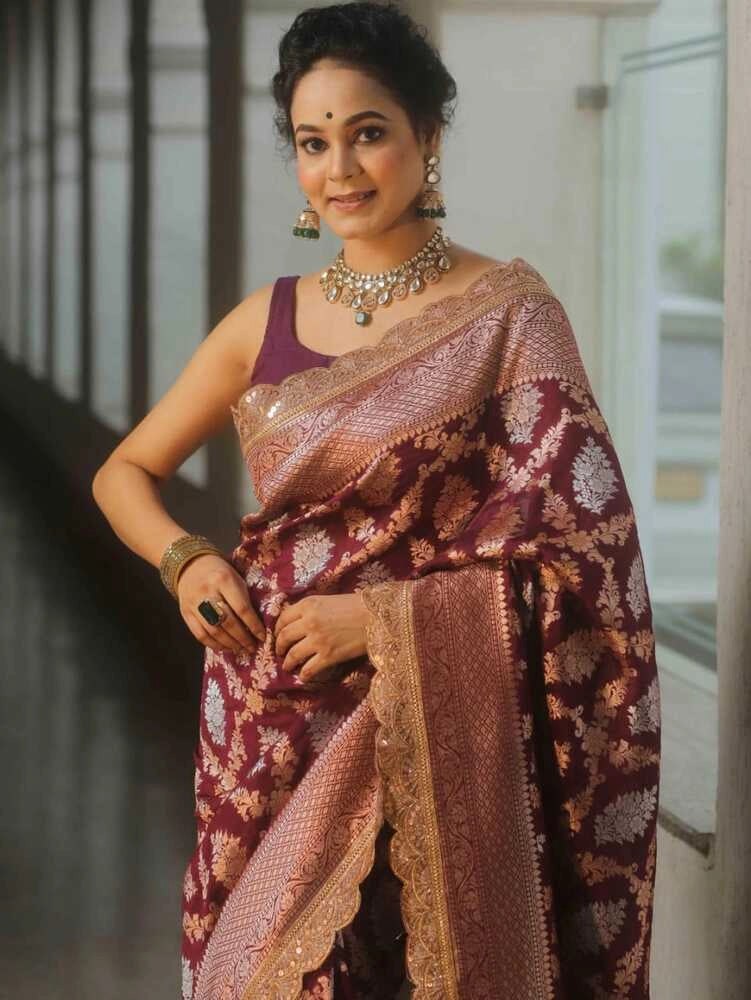 Magenta premium banarasi katan silk saree with zari weaving & lace border