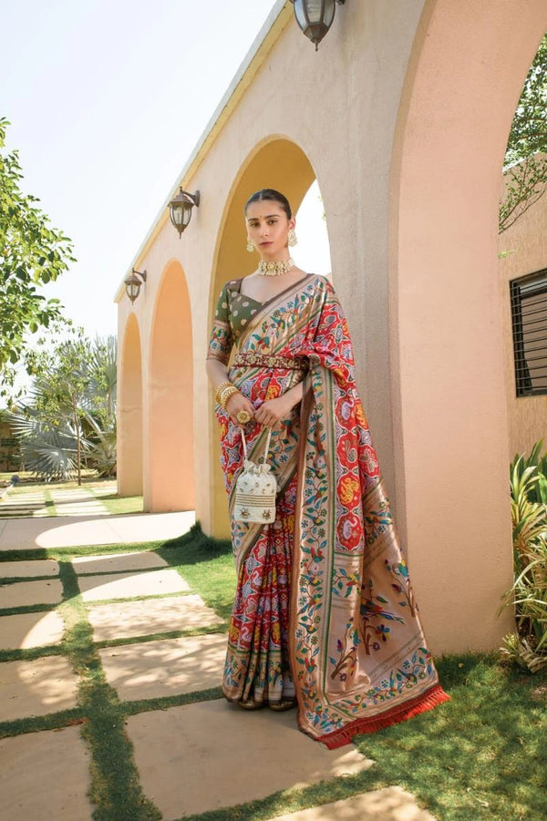 Parrity Paithani Silk Saree With Zari Weaving Work