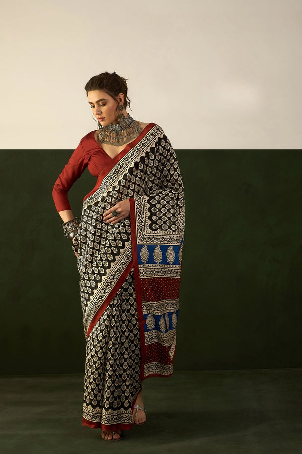 Womaniya Bhagalpuri – Draped in Natural Grace