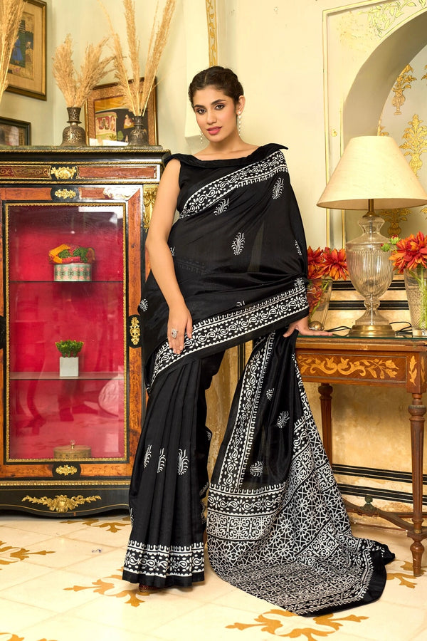 Womaniya Bhagalpuri – Lightweight Luxury, Effortless Charm