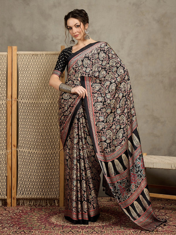 MoharVastra – Woven Grace, Sealed in Tradition