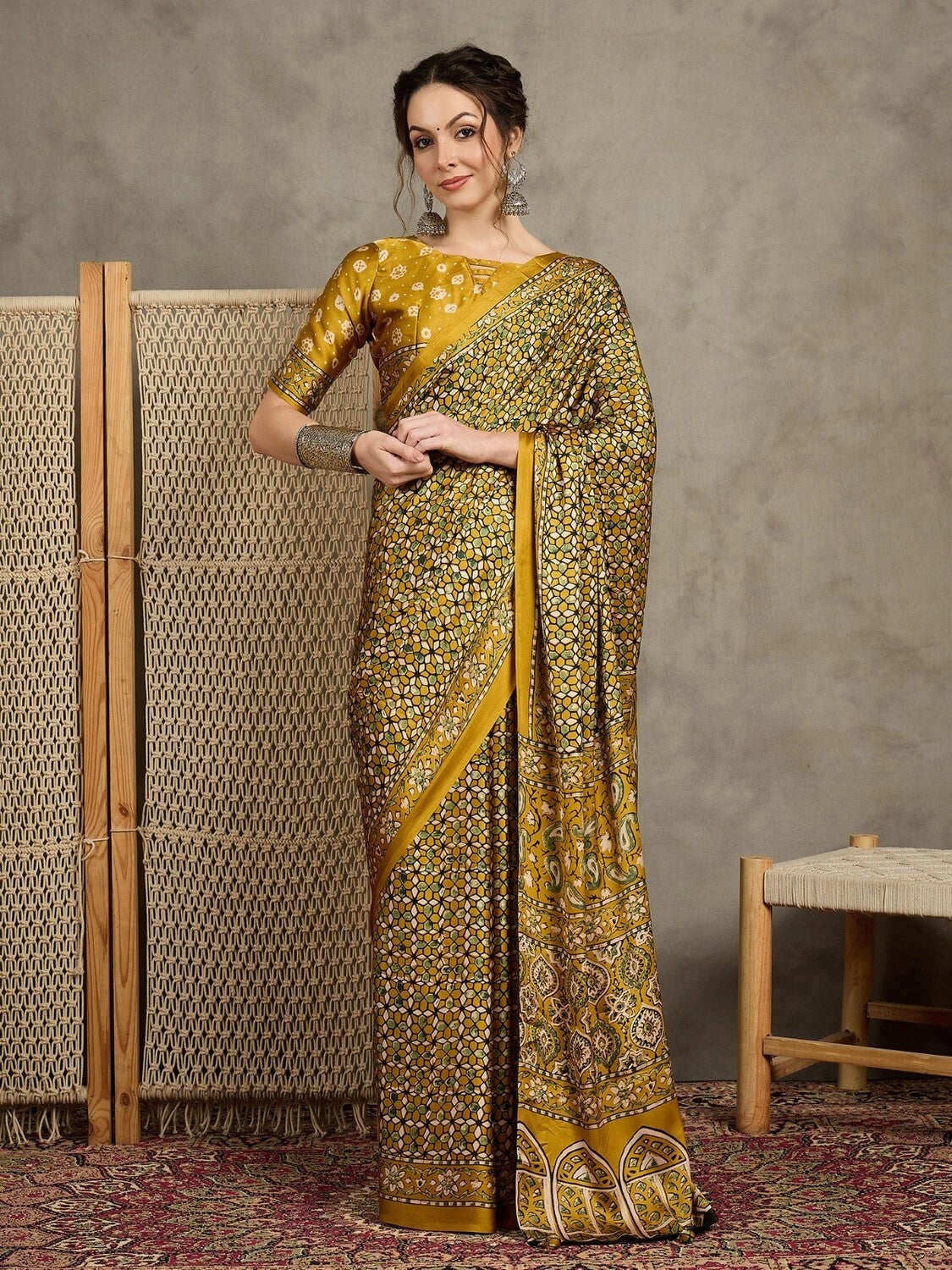 MoharVastra – Woven Grace, Sealed in Tradition