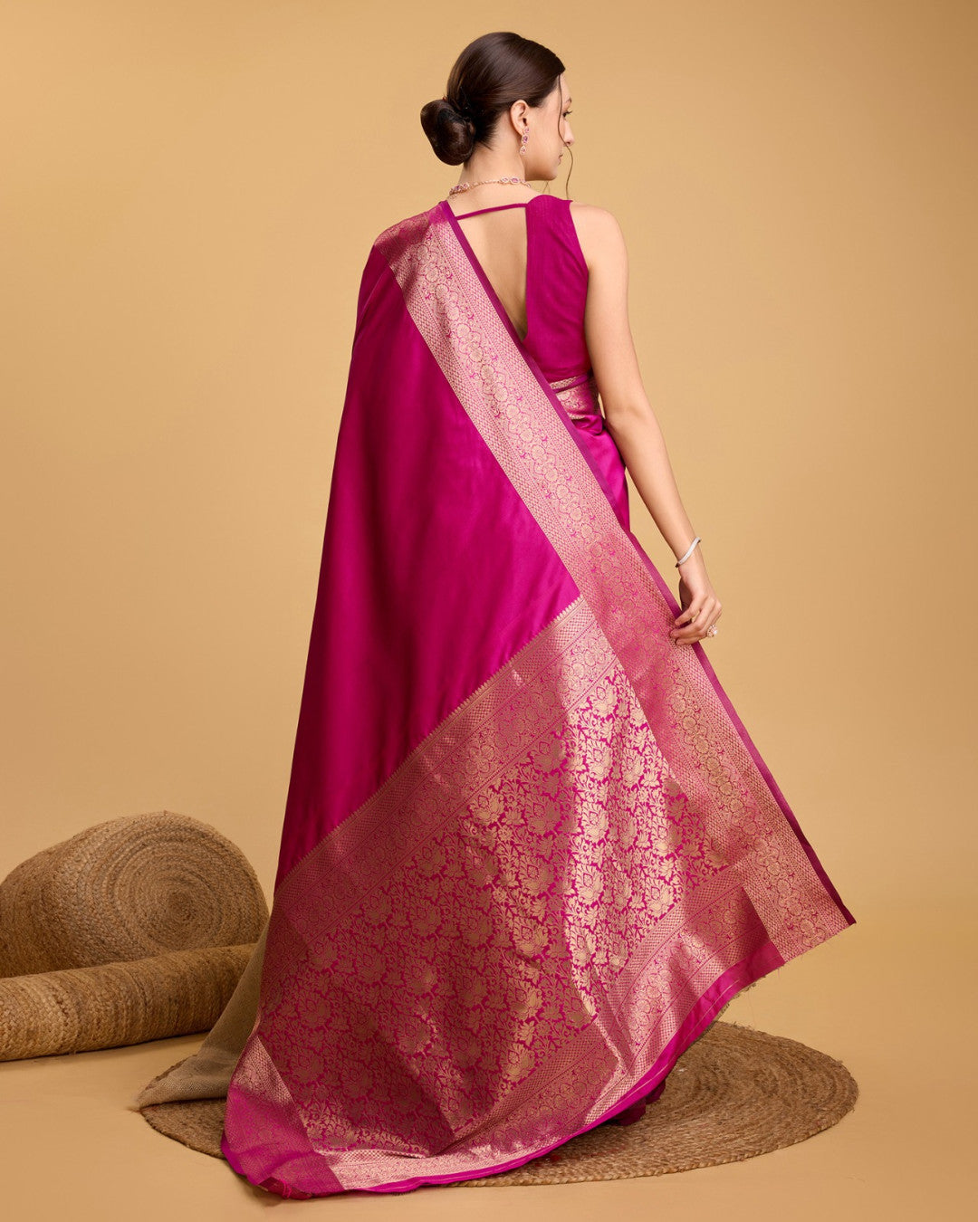 Rani pink color soft kanchipuram silk saree with zari weaving work